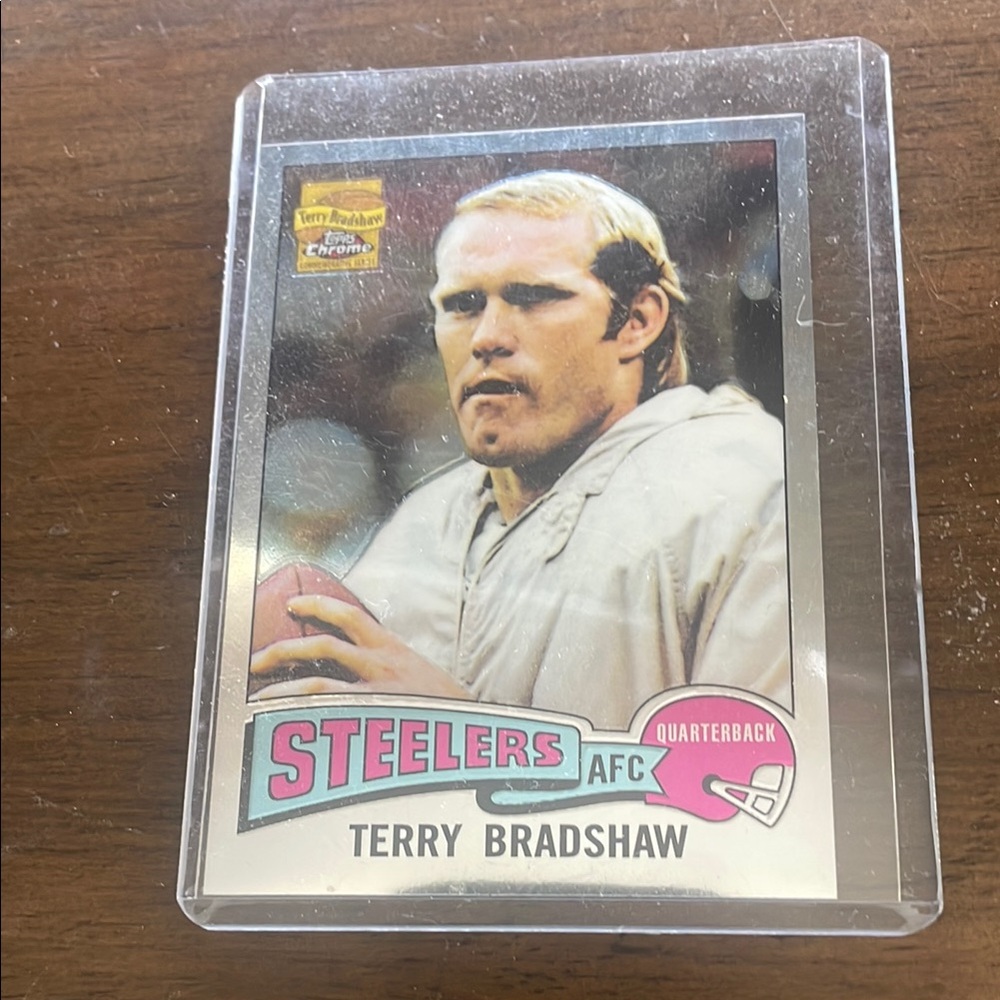 Topps Pink and White Collectible Card